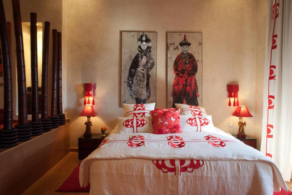 ติกมิซา สวีทส์ แอนด์ พาวิเลียน Hotel Ouled Jelal ห้อง รูปภาพ A bedroom at the hotel