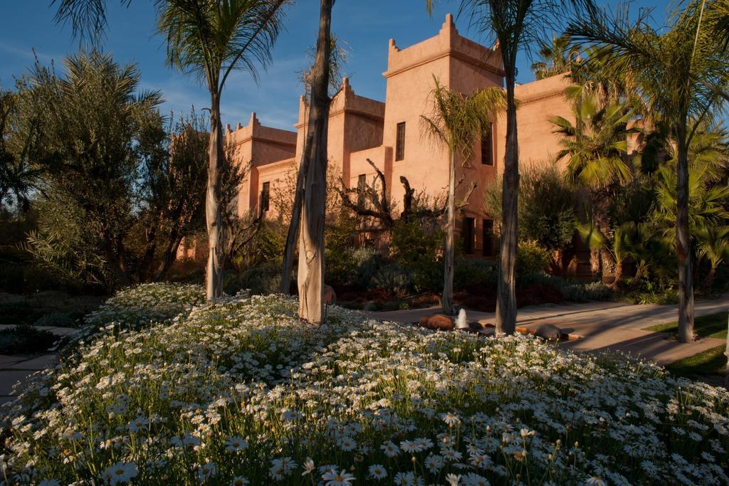 ติกมิซา สวีทส์ แอนด์ พาวิเลียน Hotel Ouled Jelal ภายนอก รูปภาพ The hotel's gardens