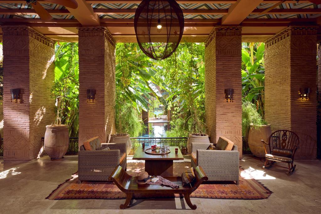 ติกมิซา สวีทส์ แอนด์ พาวิเลียน Hotel Ouled Jelal ภายนอก รูปภาพ The lobby at the Four Seasons Resort, Maldives