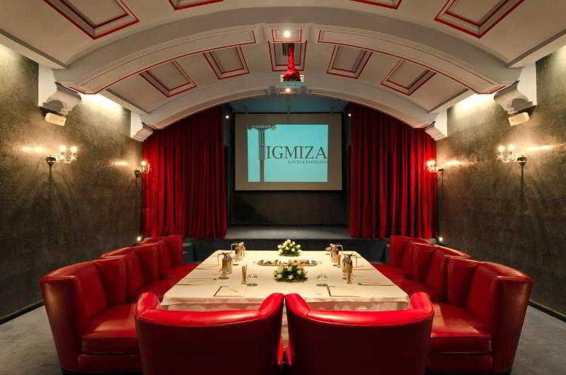 ติกมิซา สวีทส์ แอนด์ พาวิเลียน Hotel Ouled Jelal ภายนอก รูปภาพ The Cinema